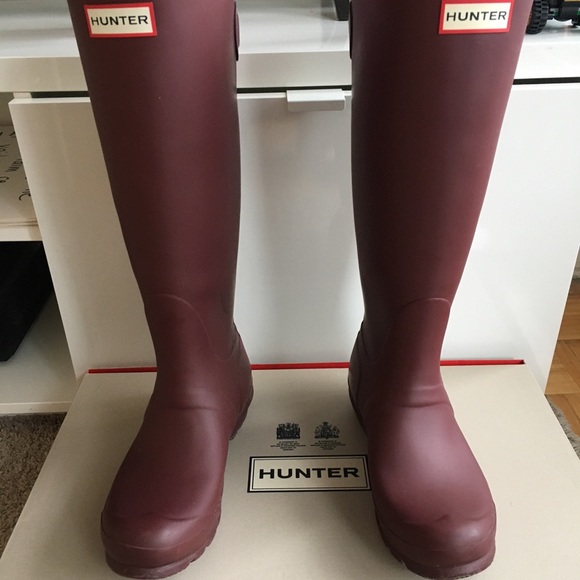 **SOLD** Hunter tall boots - Picture 1 of 7
